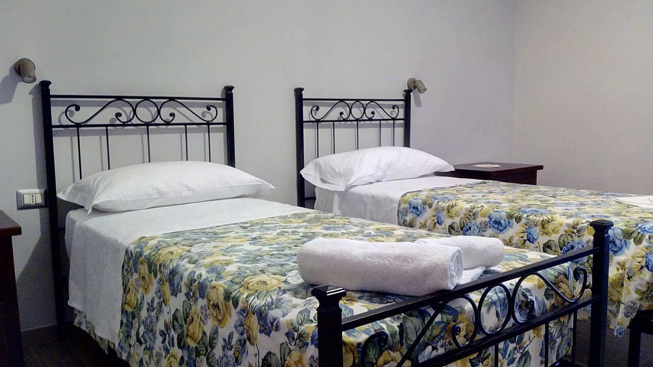 Agriturismo Casale Sera Fontana Liri Екстериор снимка